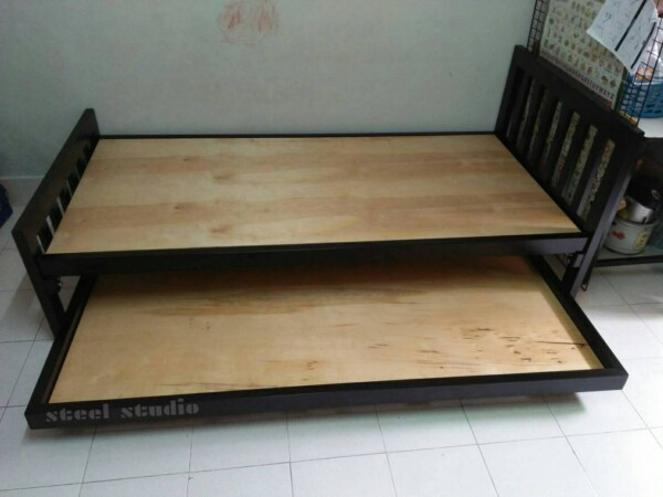 เตียงเหล็กชั้นเดียวลายนอน พร้อมถาดสไลด์ 3.5 ฟุต - Image 8