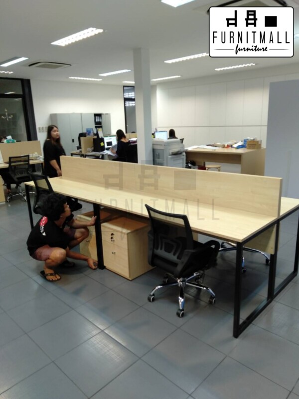 โต๊ะออฟฟิศ 60x160 พร้อมพาร์ทิชั่นและตู้ล่าง งานตามแบบ